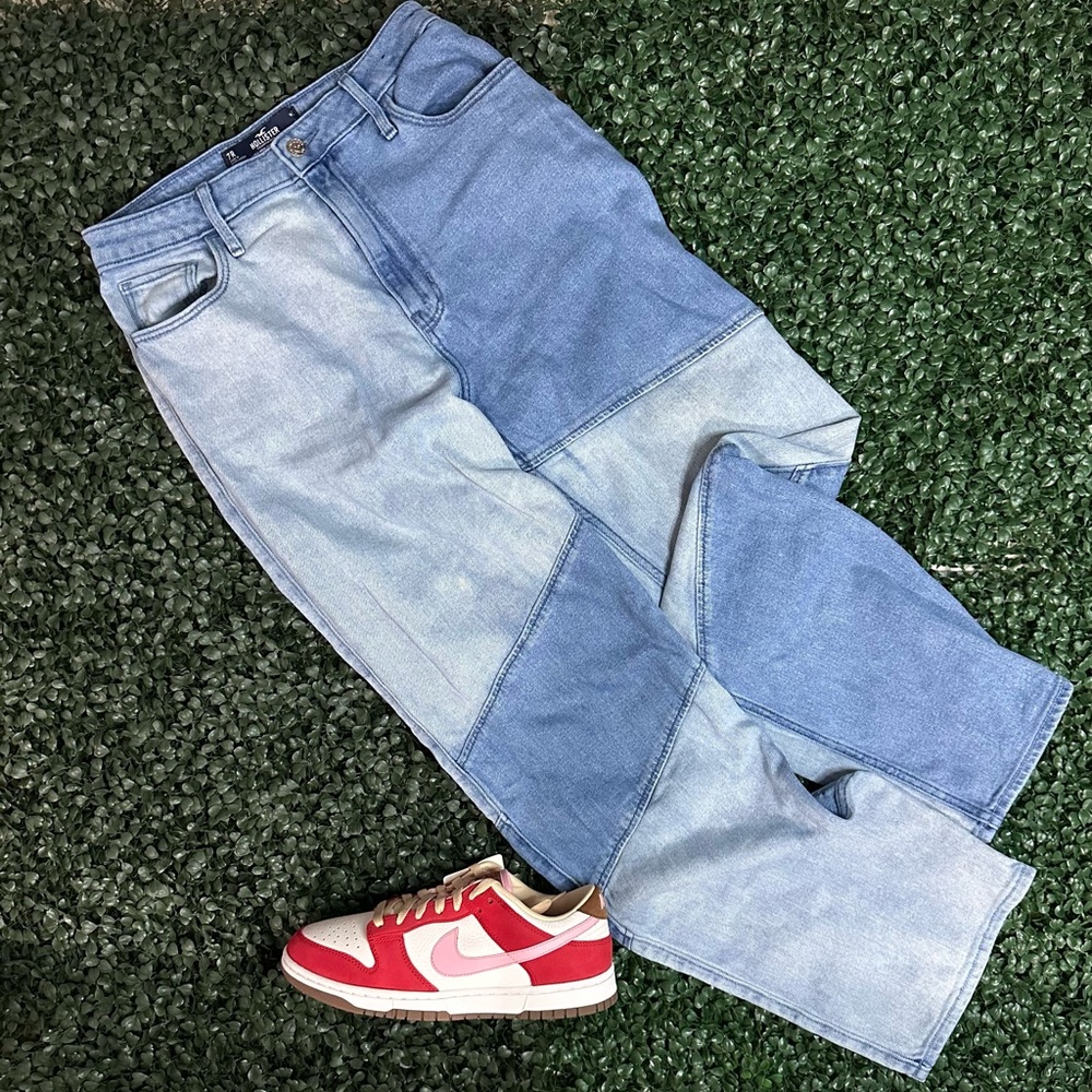 Hollister ULTRA HIGH RISE DAD JEAN